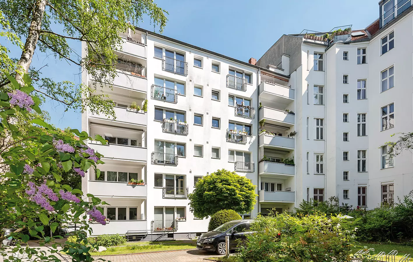 2-room Apartment With Double Balcony, No Commission, Close To Kurfürstendamm, For Sale (vacant 2028)