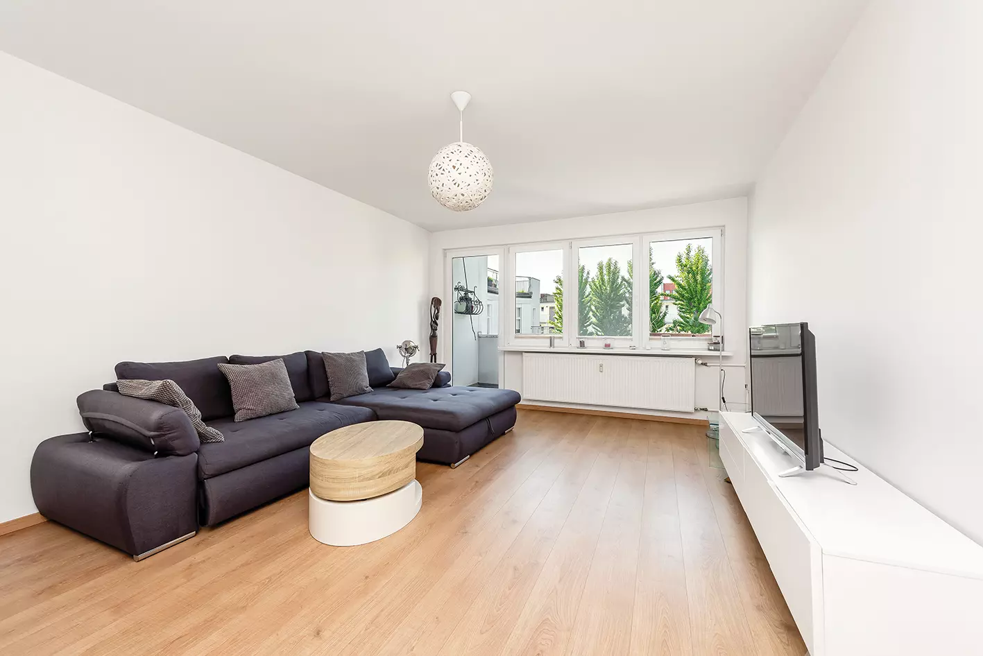2-room Apartment With Double Balcony, No Commission, Close To Kurfürstendamm, For Sale (vacant 2028)