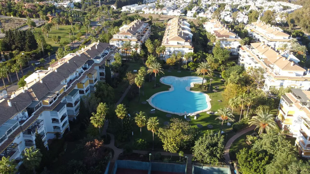 2-bedroom Apartment In Marbella, Spain (90 M²)