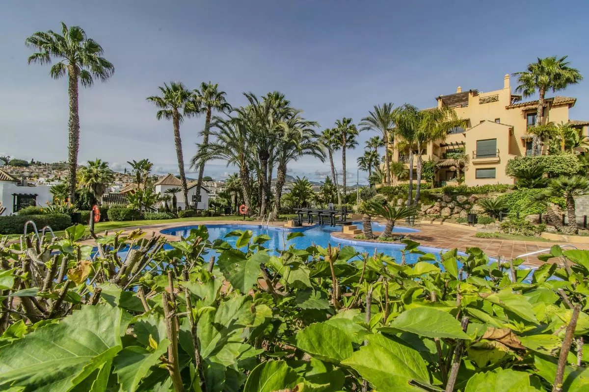 2-bedroom Apartment In Estepona, Spain (91 M²)