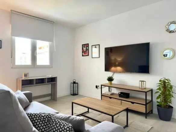 2-bedroom Apartment In Málaga, Spain (78 M²)