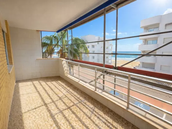 3-bedroom Apartment In Guardamar Del Segura, Spain (67 M²)