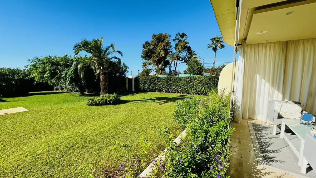 2-bedroom Apartment In Marbella, Spain (75 M²)