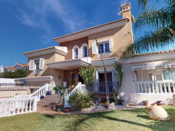 5-bedroom Villa In Vélez – Málaga, Spain (264 M²)