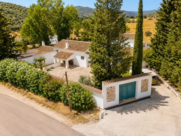 5-bedroom Country House In Villanueva Del Rosario, Spain (360 M²)