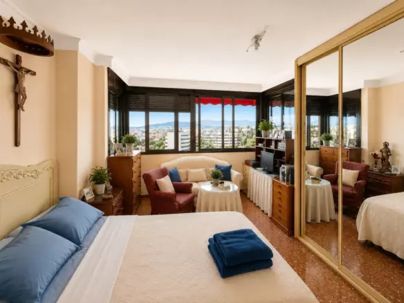 4-bedroom Apartment In Málaga, Spain (136 M²)