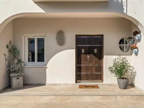 4-bedroom Villa In Estepona, Spain (210 M²)