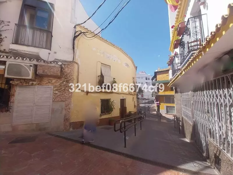 3-bedroom Town House In Marbella, Spain (153 M²)