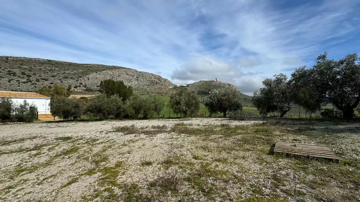 10-bedroom Country House In Teba, Spain (1.170 M²)