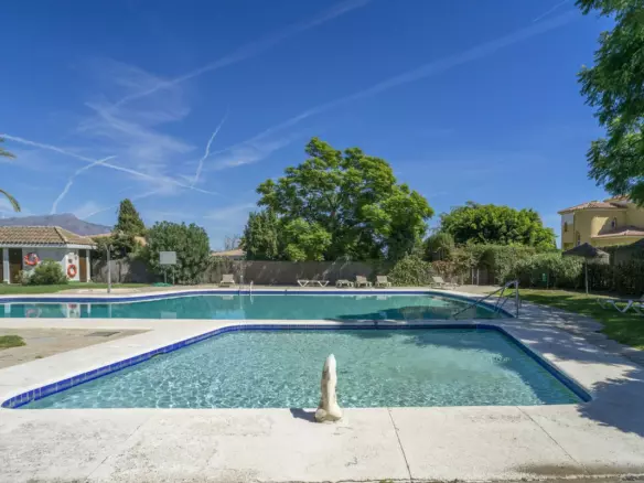 1-bedroom Apartment In Estepona, Spain (57 M²)