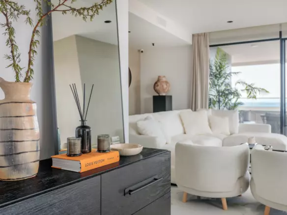 2-bedroom Apartment In Benidorm, Spain (103 M²)