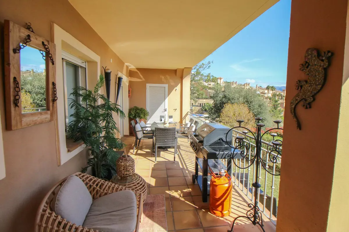 2-bedroom Apartment In Marbella, Spain (109 M²)