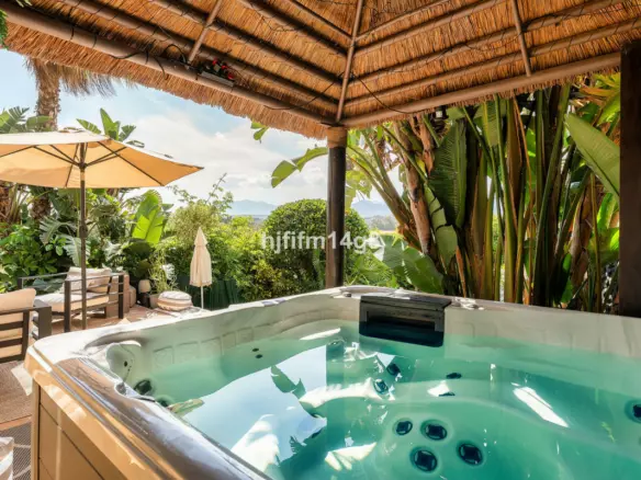 3-bedroom Apartment In Marbella, Spain (137 M²)