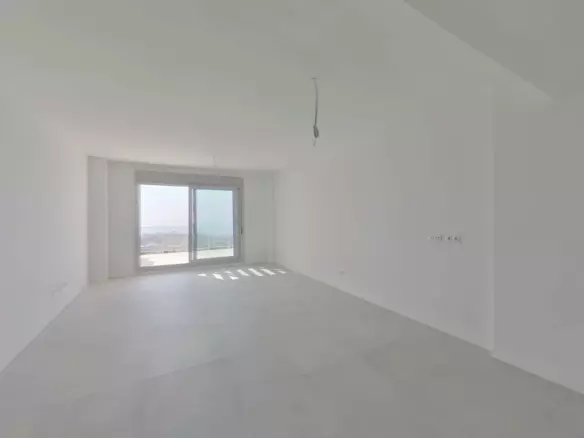 3-bedroom Apartment In Benalmádena, Spain (129 M²)