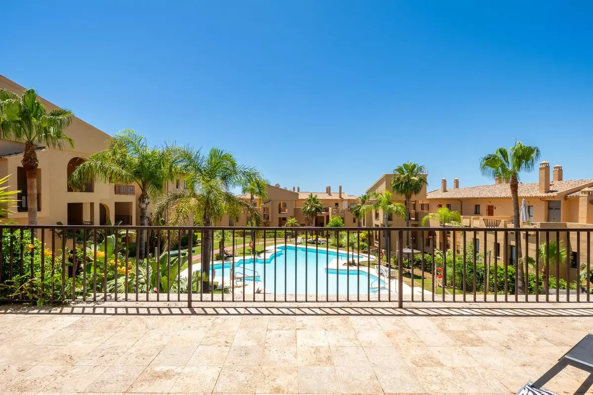 2-bedroom Apartment In Benahavis, Spain (103 M²)