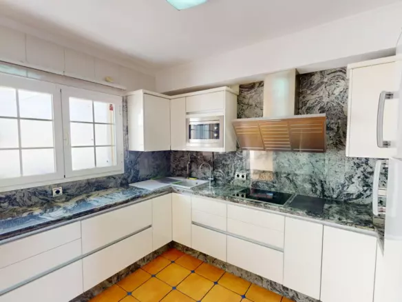 5-bedroom Villa In Vélez – Málaga, Spain (264 M²)