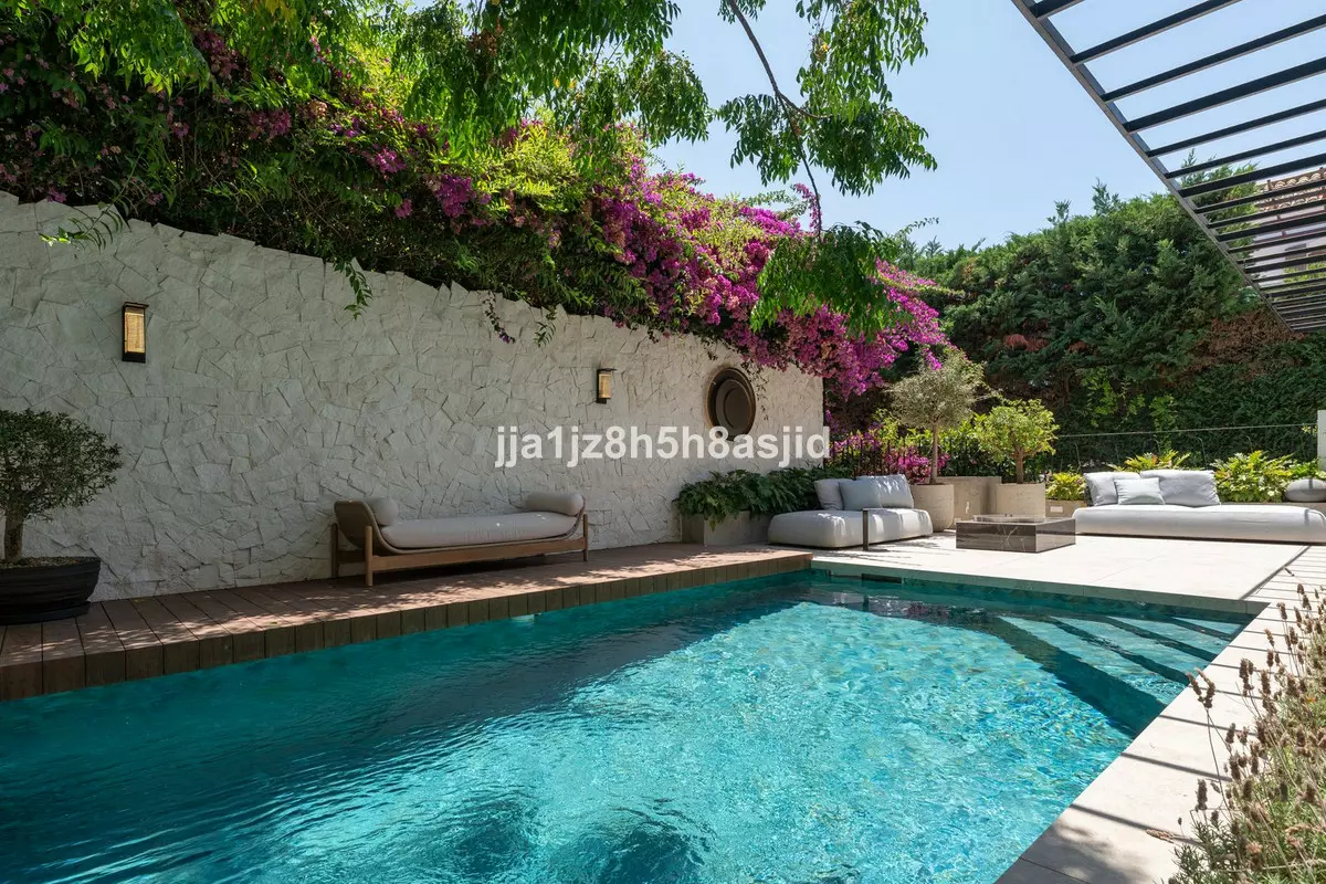 4-bedroom Villa In Marbella, Spain (519 M²)