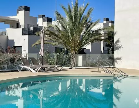 3-bedroom Apartment In Marbella, Spain (117 M²)