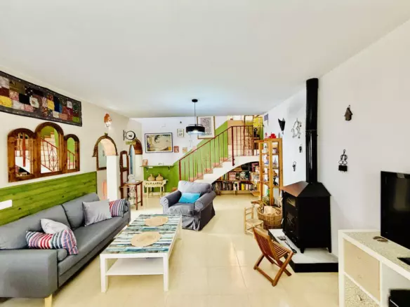 3-bedroom Villa In Benamargosa, Spain (140 M²)