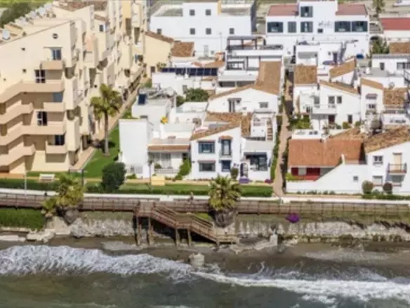3-bedroom Town House In Estepona, Spain (120 M²)