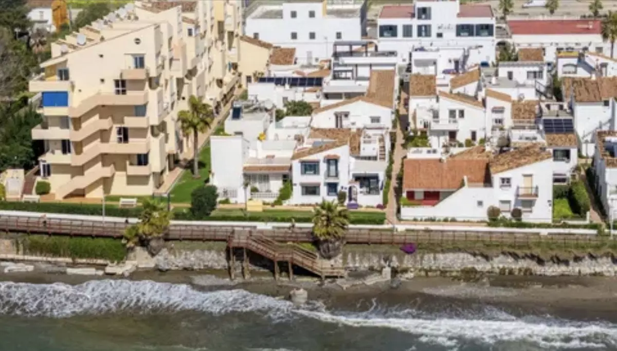 3-bedroom Town House In Estepona, Spain (120 M²)