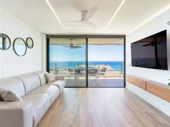 3-bedroom Apartment In Marbella, Spain (117 M²)