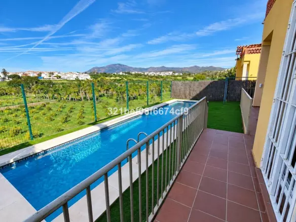 4-bedroom Town House In Estepona, Spain (185 M²)