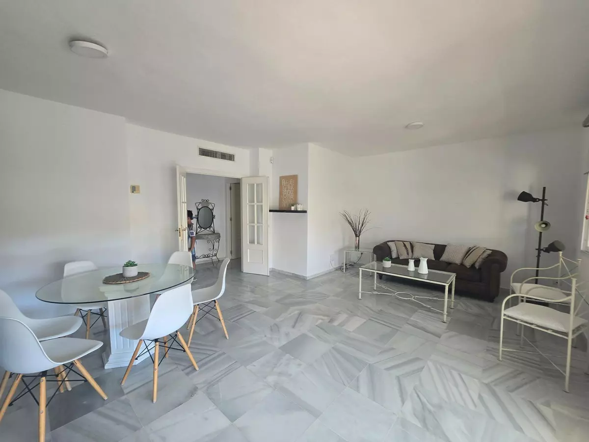 3-bedroom Apartment In Benalmádena, Spain (140 M²)