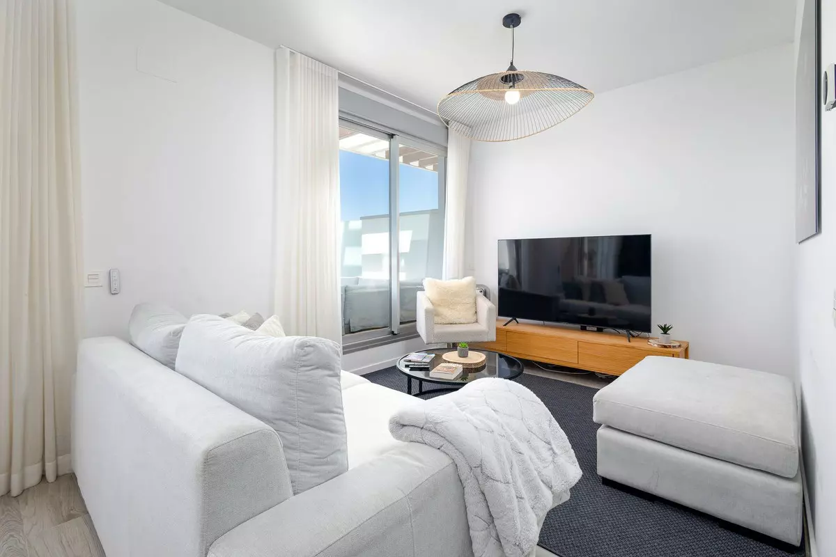 3-bedroom Apartment In Estepona, Spain (107 M²)