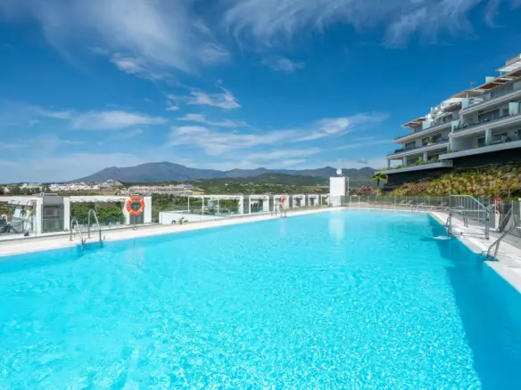 3-bedroom Town House In Estepona, Spain (160 M²)