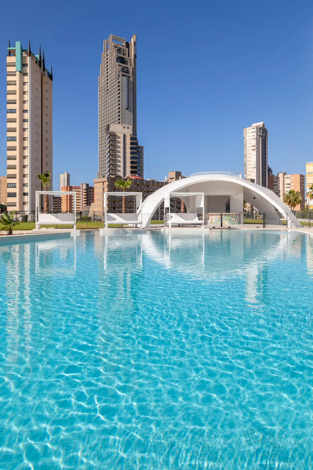 2-bedroom Apartment In Benidorm, Spain (103 M²)