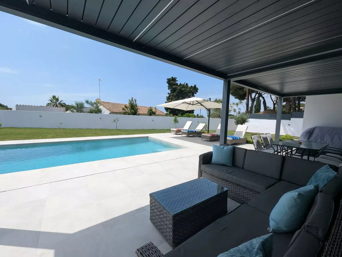 3-bedroom Villa In Marbella, Spain (245 M²)