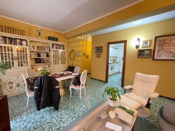 3-bedroom Apartment In Málaga, Spain (90 M²)