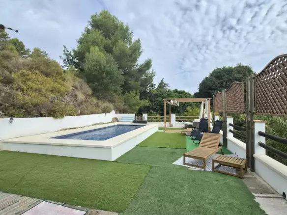 2-bedroom Country House In Alhaurín El Grande, Spain (143 M²)