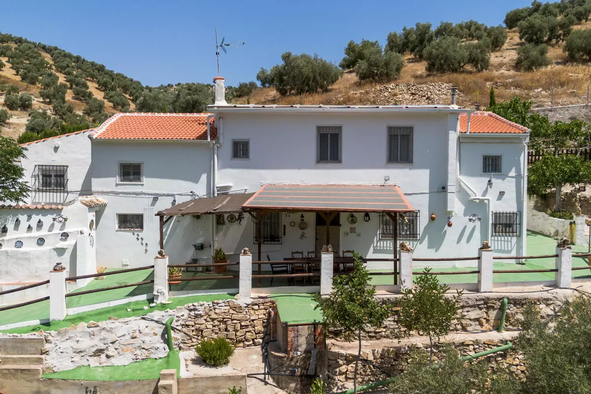 5-bedroom Country House In Cuevas De San Marcos, Spain (300 M²)