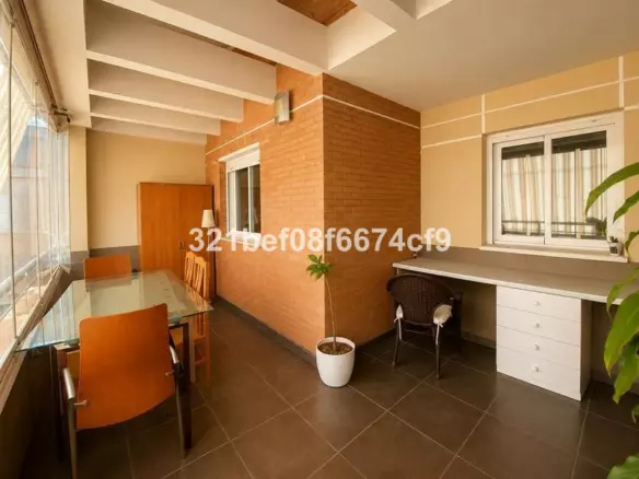 3-bedroom Apartment In Málaga, Spain (100 M²)