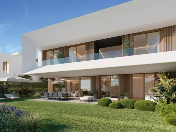 4-bedroom Villa In Estepona, Spain (361 M²)