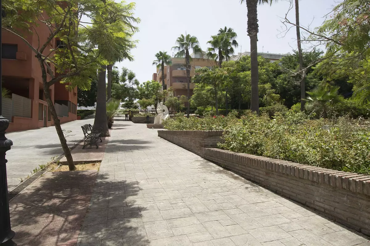 2-bedroom Apartment In Estepona, Spain (70 M²)