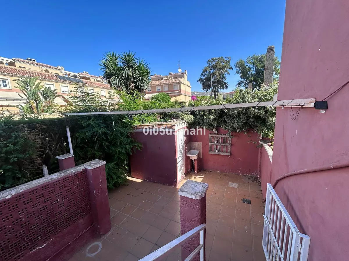 2-bedroom Villa In Rincón De La Victoria, Spain (42 M²)