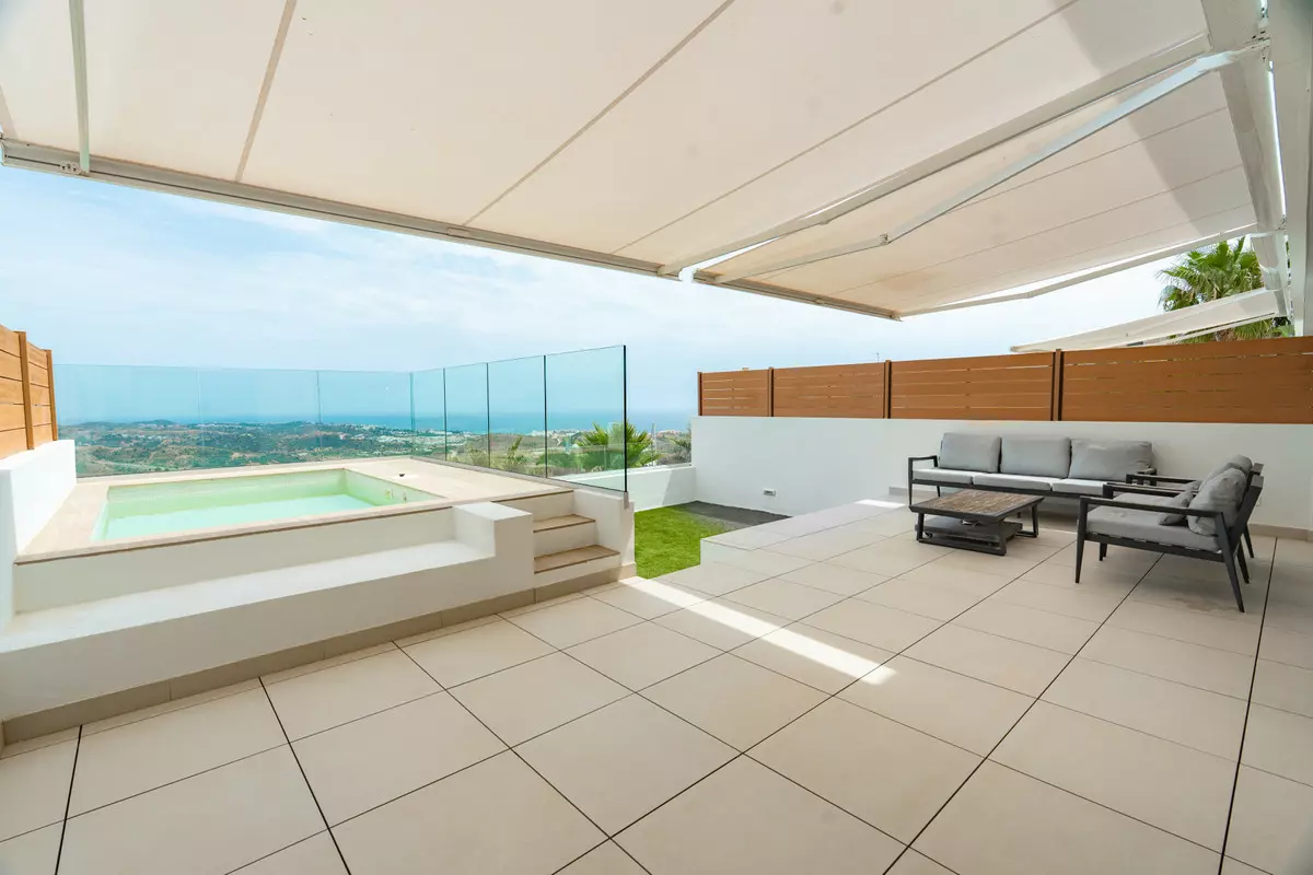 3-bedroom Apartment In Mijas, Spain (247 M²)