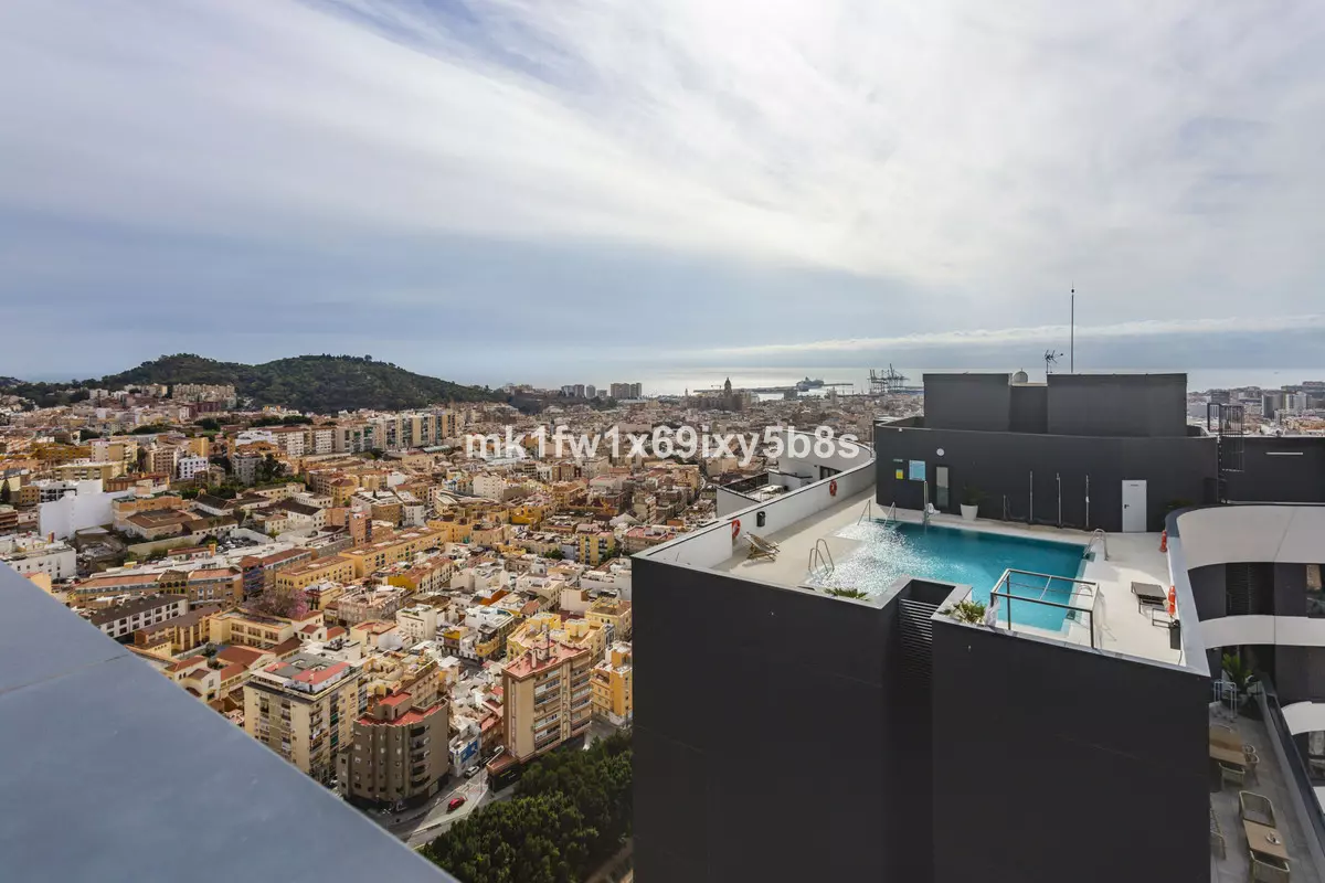 2-bedroom Apartment In Málaga, Spain (83 M²)