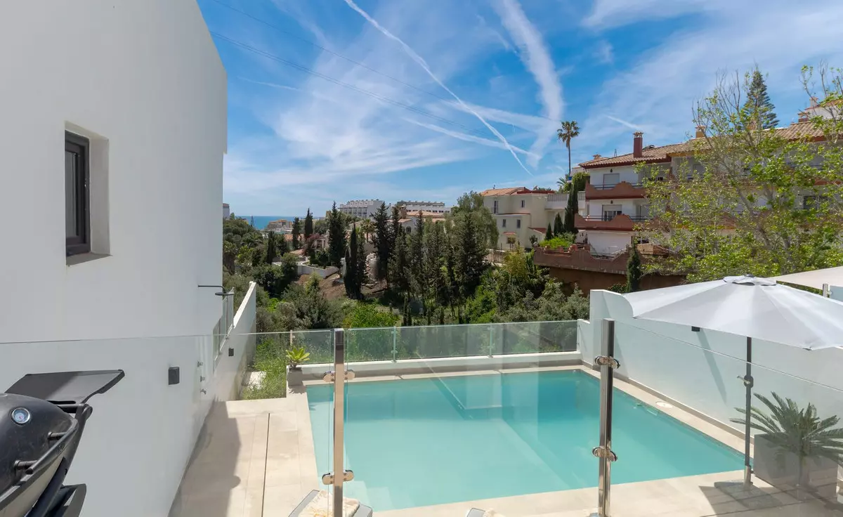 4-bedroom Town House In Fuengirola, Spain (183 M²)