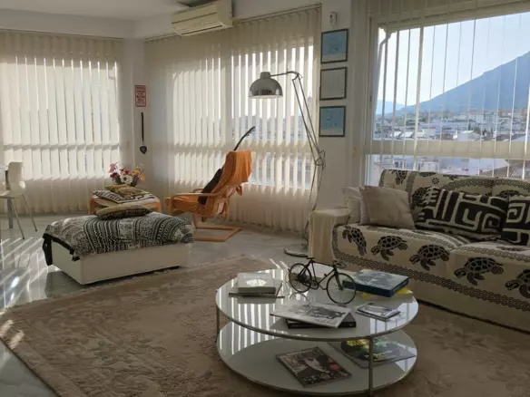 2-bedroom Apartment In Marbella, Spain (203 M²)