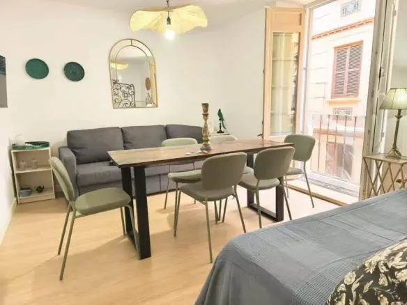 3-bedroom Apartment In Málaga, Spain (80 M²)