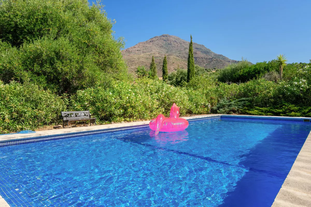 4-bedroom Villa In Estepona, Spain (343 M²)