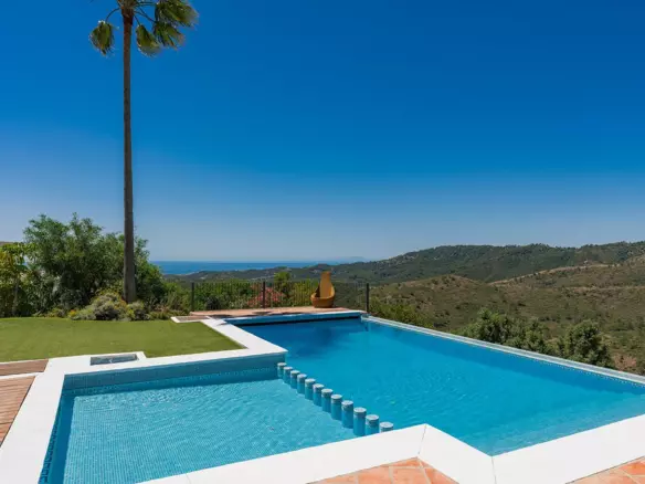 5-bedroom Villa In Benahavis, Spain (414 M²)
