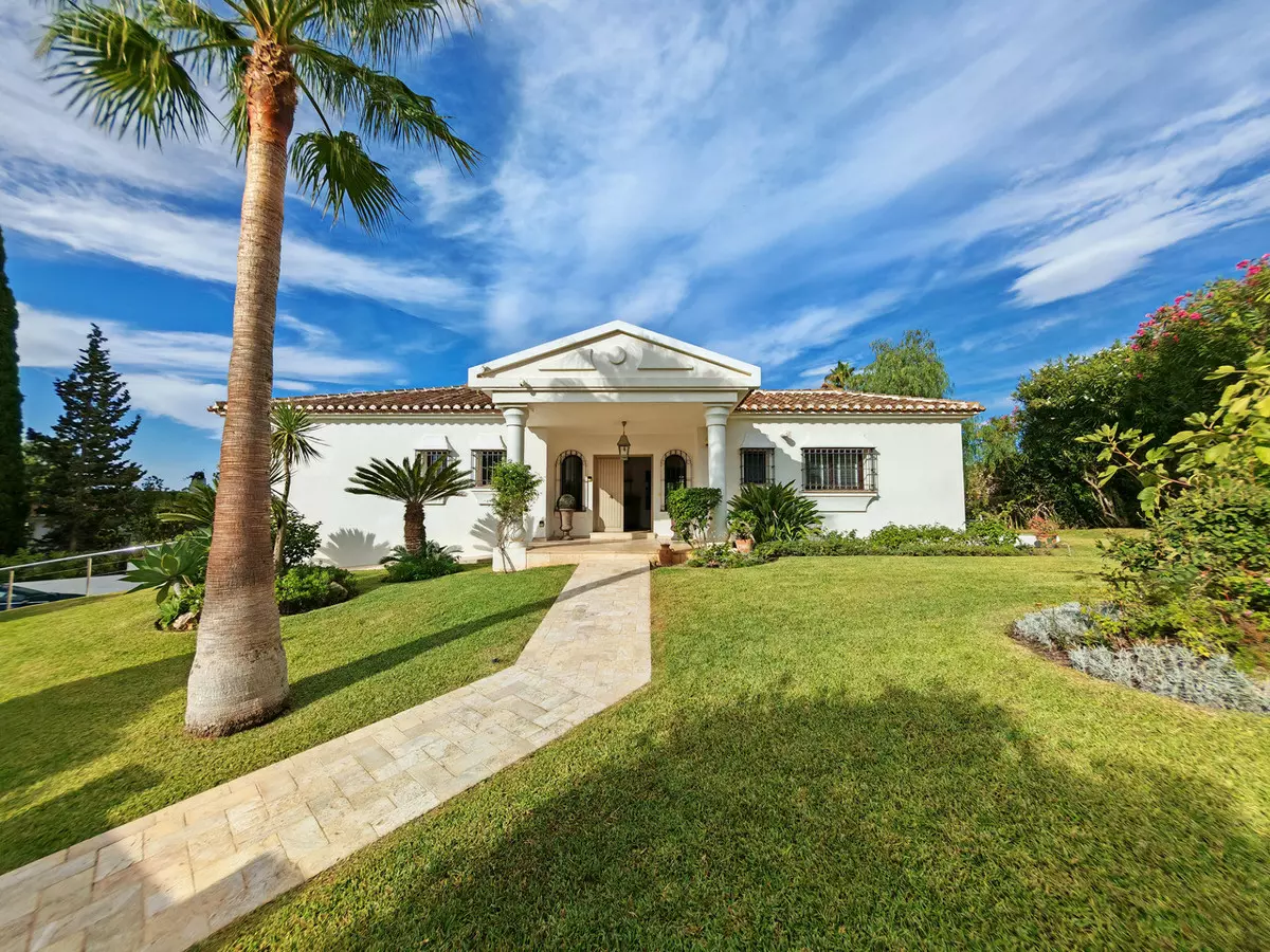 3-bedroom Villa In Mijas, Spain (344 M²)