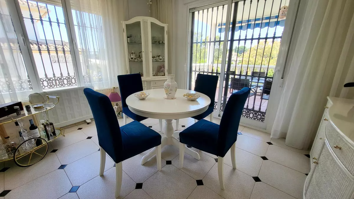 5-bedroom Villa In Marbella, Spain (324 M²)