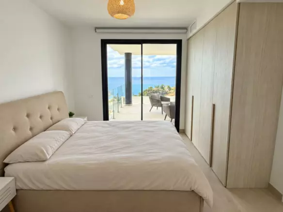 2-bedroom Apartment In Fuengirola, Spain (97 M²)