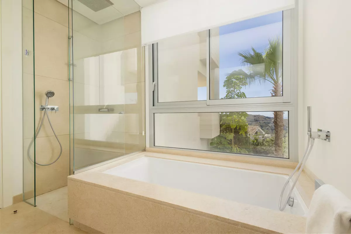 4-bedroom Apartment In Benahavis, Spain (238 M²)